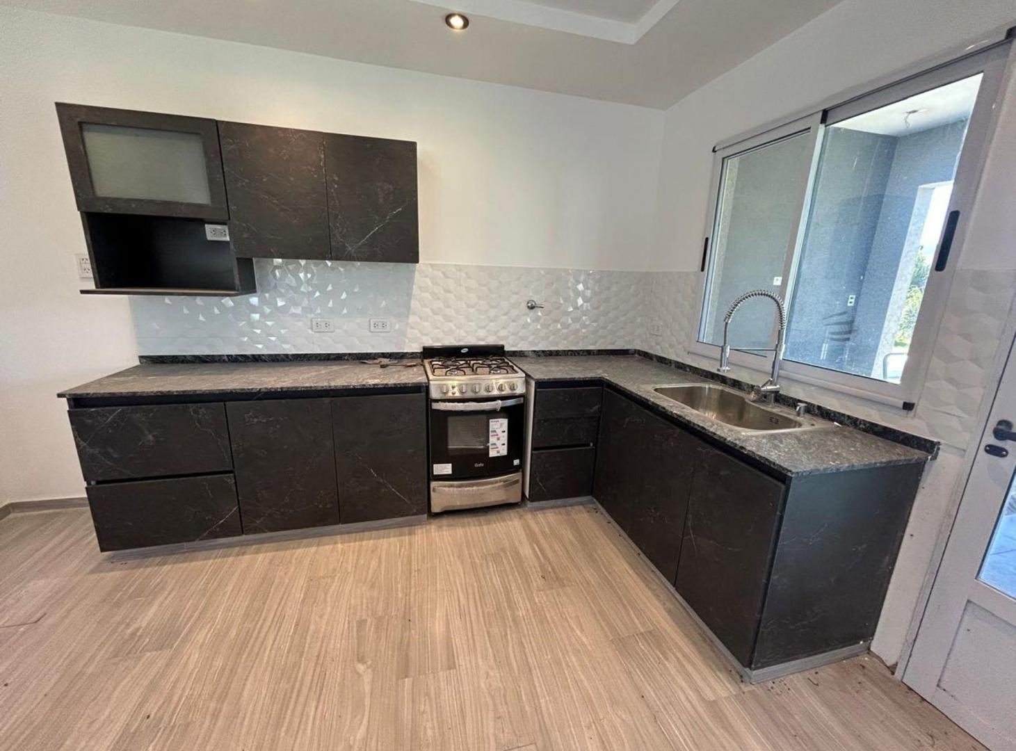 Foto de Casa de 6 ambientes en Venta en Canning, imagen 5