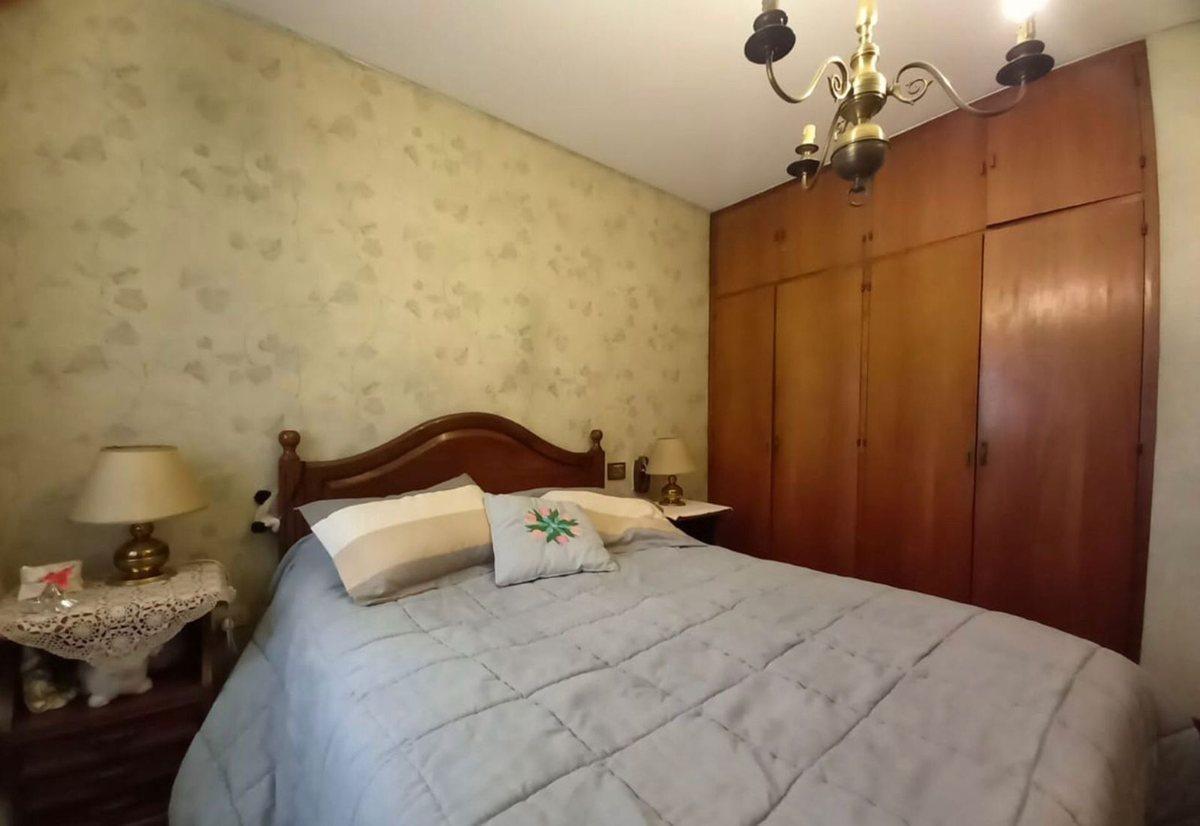 Foto de CASA 5 AMBIENTES VENTA CASTELAR, imagen 1