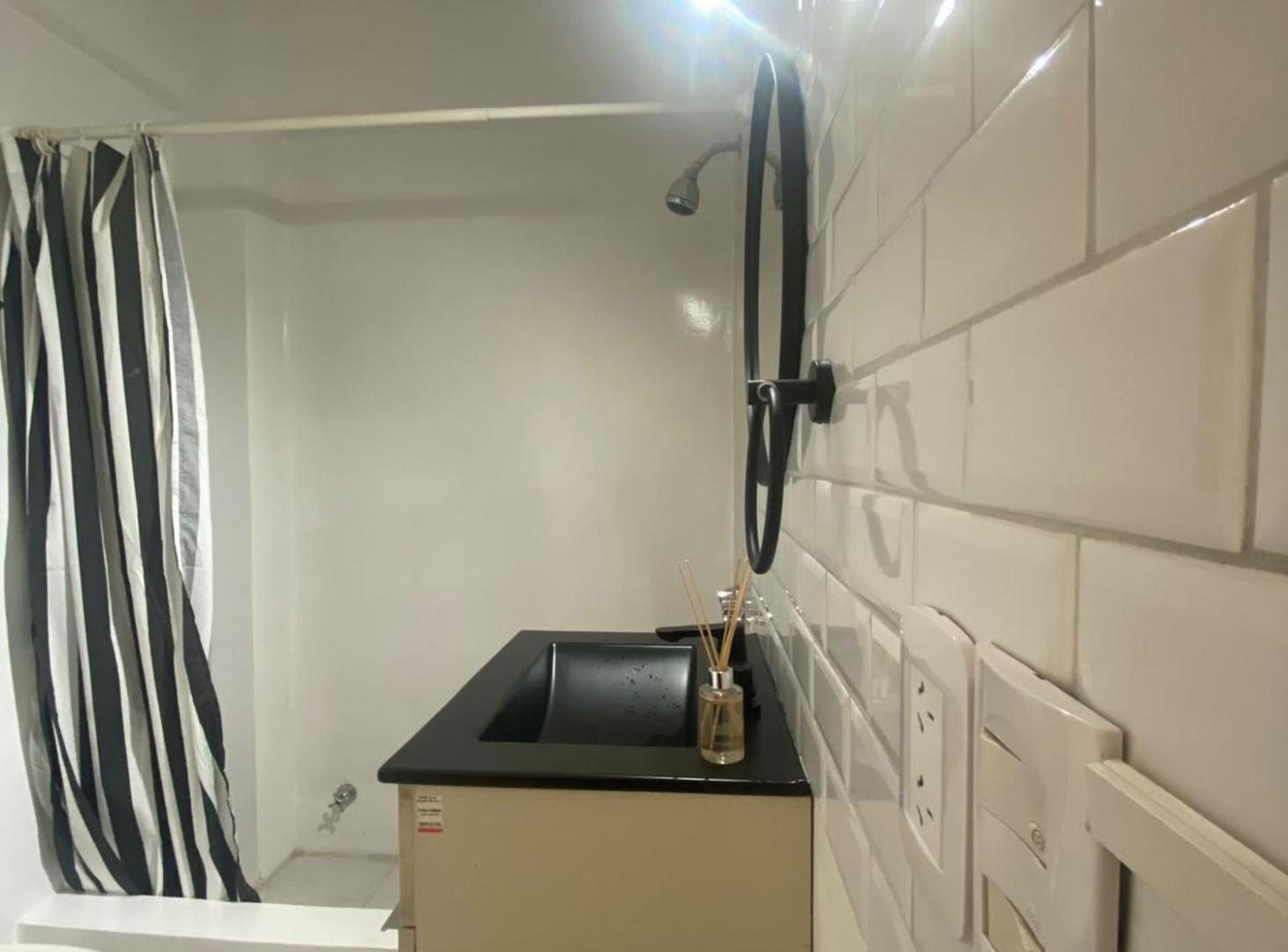 Foto de ALQUILER PH 2 AMBIENTES LINIERS CON PATIO, imagen 3