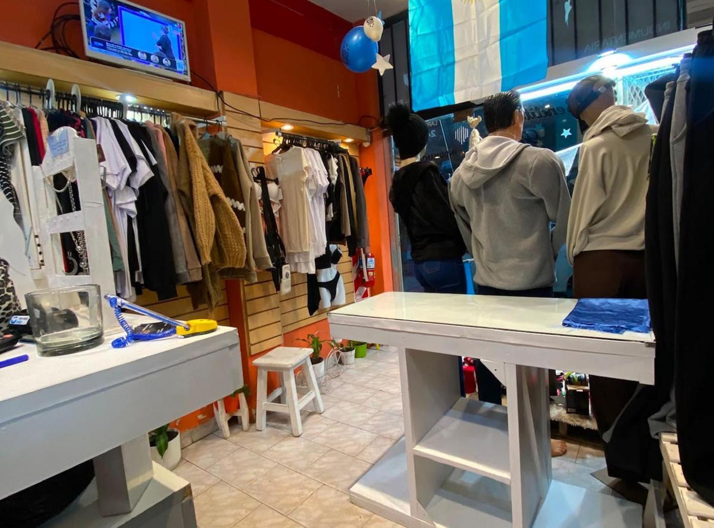 Foto de Local comercial en alquiler Excelente ubicación, imagen 1