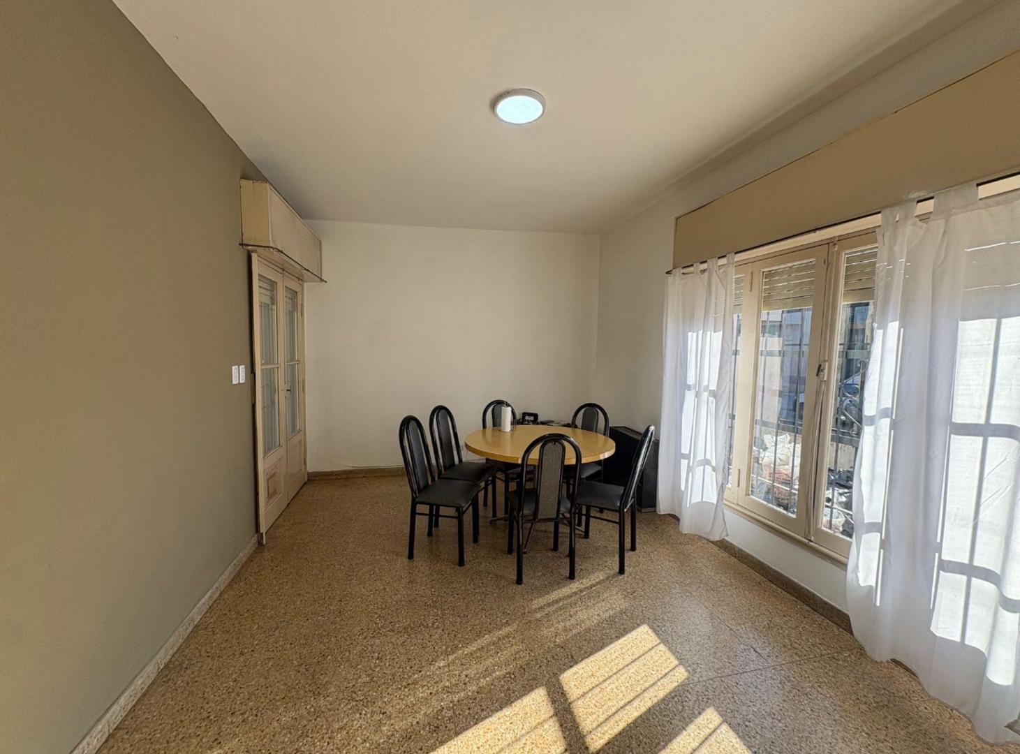 Foto de 4 AMBIENTES PH VENTA LOMAS DEL MIRADOR, imagen 1