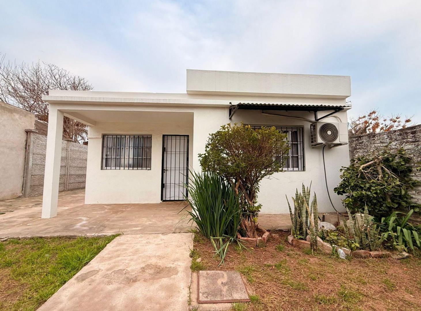 Foto de VENTA CASA 3 AMBIENTES ITUZAINGO NORTE, imagen 1