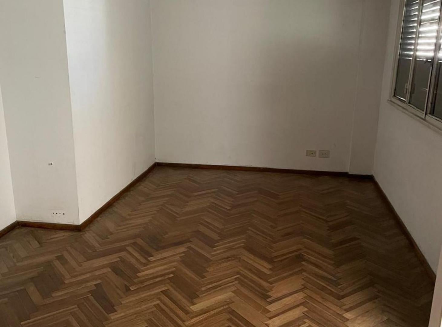 Foto de VENTA DTO 2 AMB APTO PROF VELEZ SARSFIELD FLORESTA, imagen 3