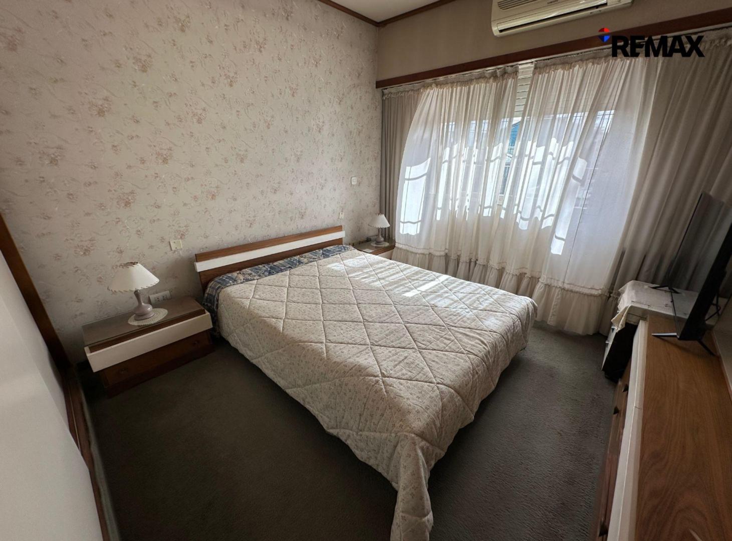 Foto de VENTA DUPLEX 4 AMBIENTES AL FRENTE RAMOS MEJIA, imagen 2