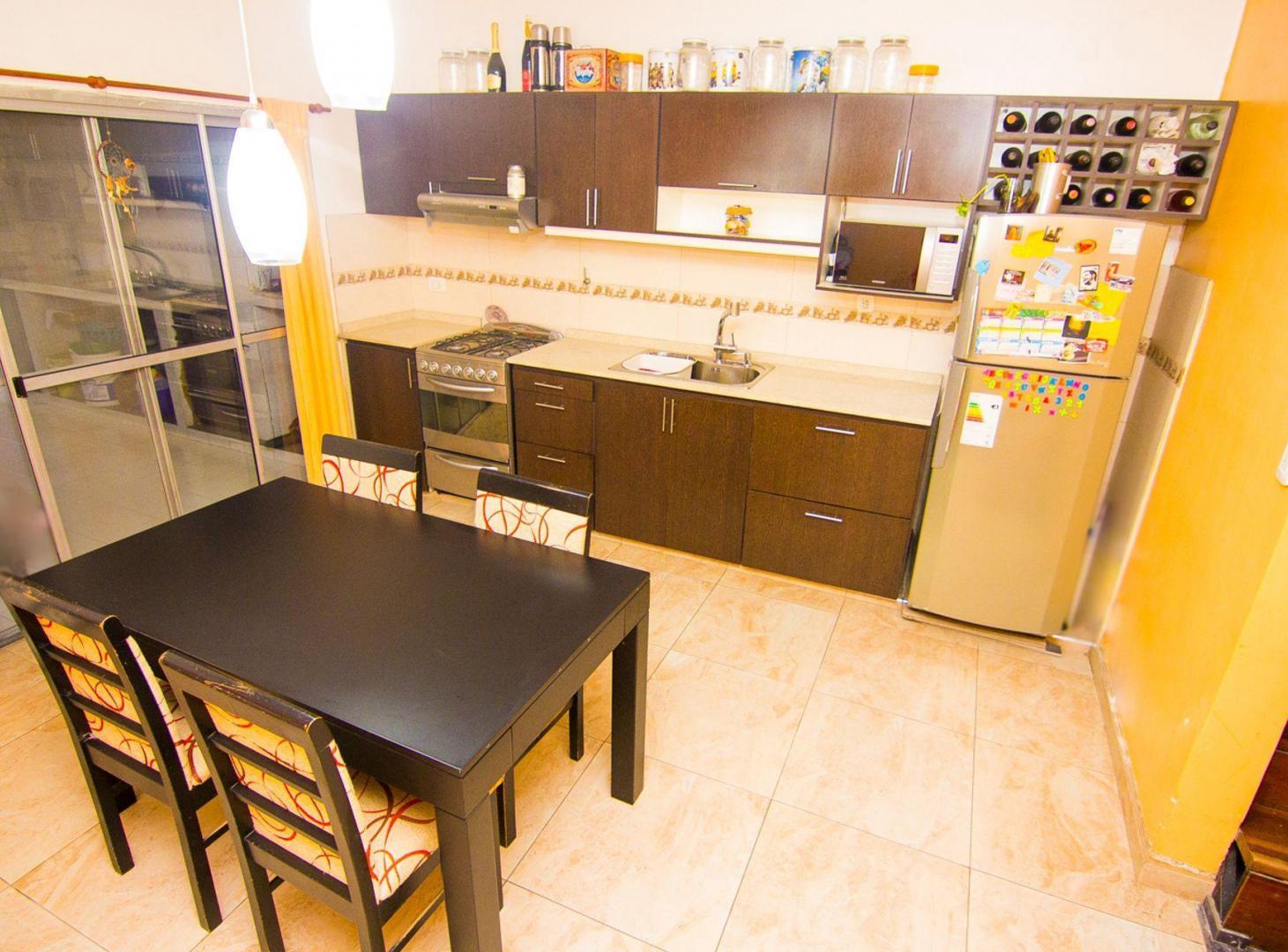Foto de PH 4 ambientes Venta Villa Luzuriaga, imagen 5