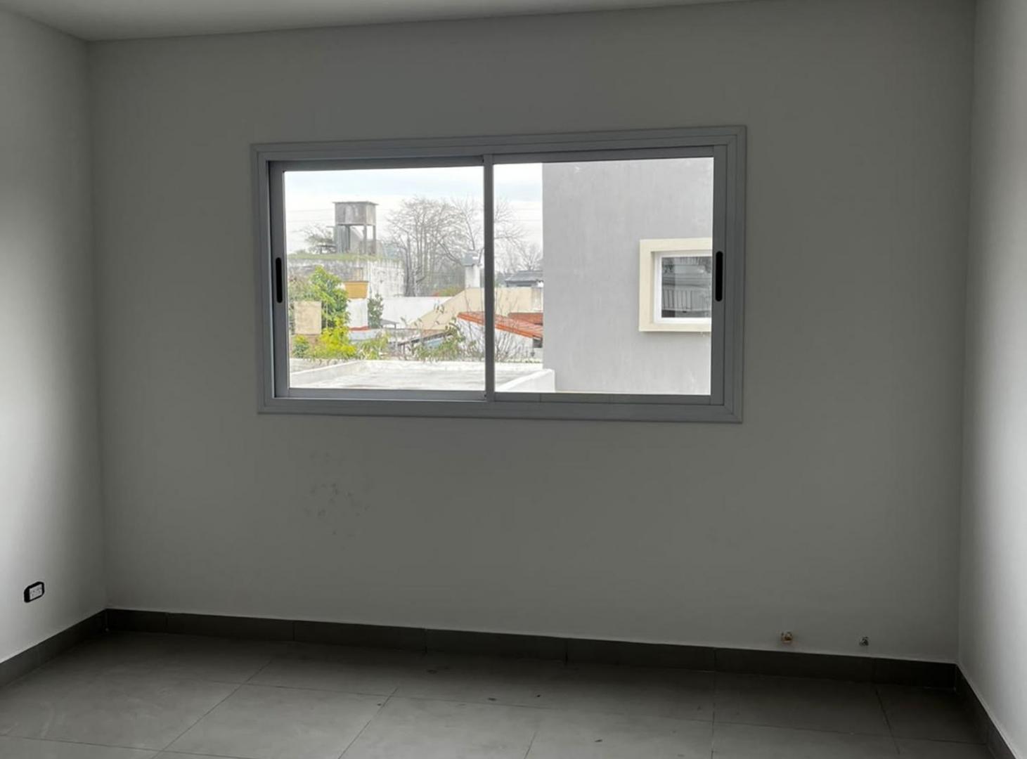 Foto de Venta PH 4 Amb con Cochera - Castelar, imagen 4