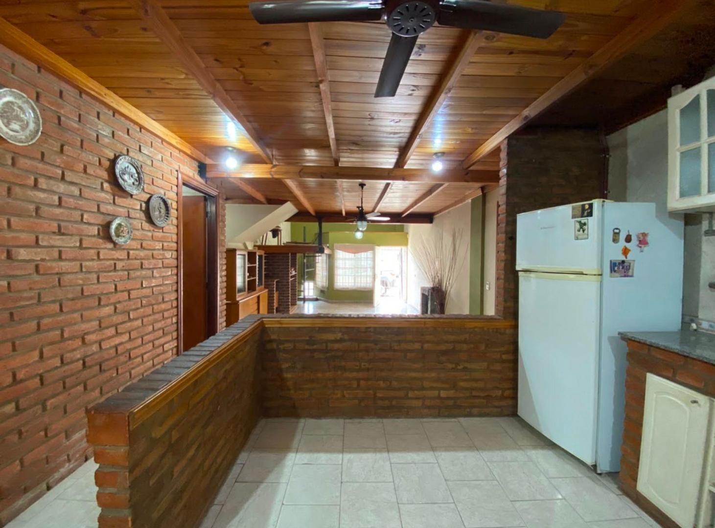 Foto de CASA 5 AMBIENTES VENTA PALOMAR, imagen 2