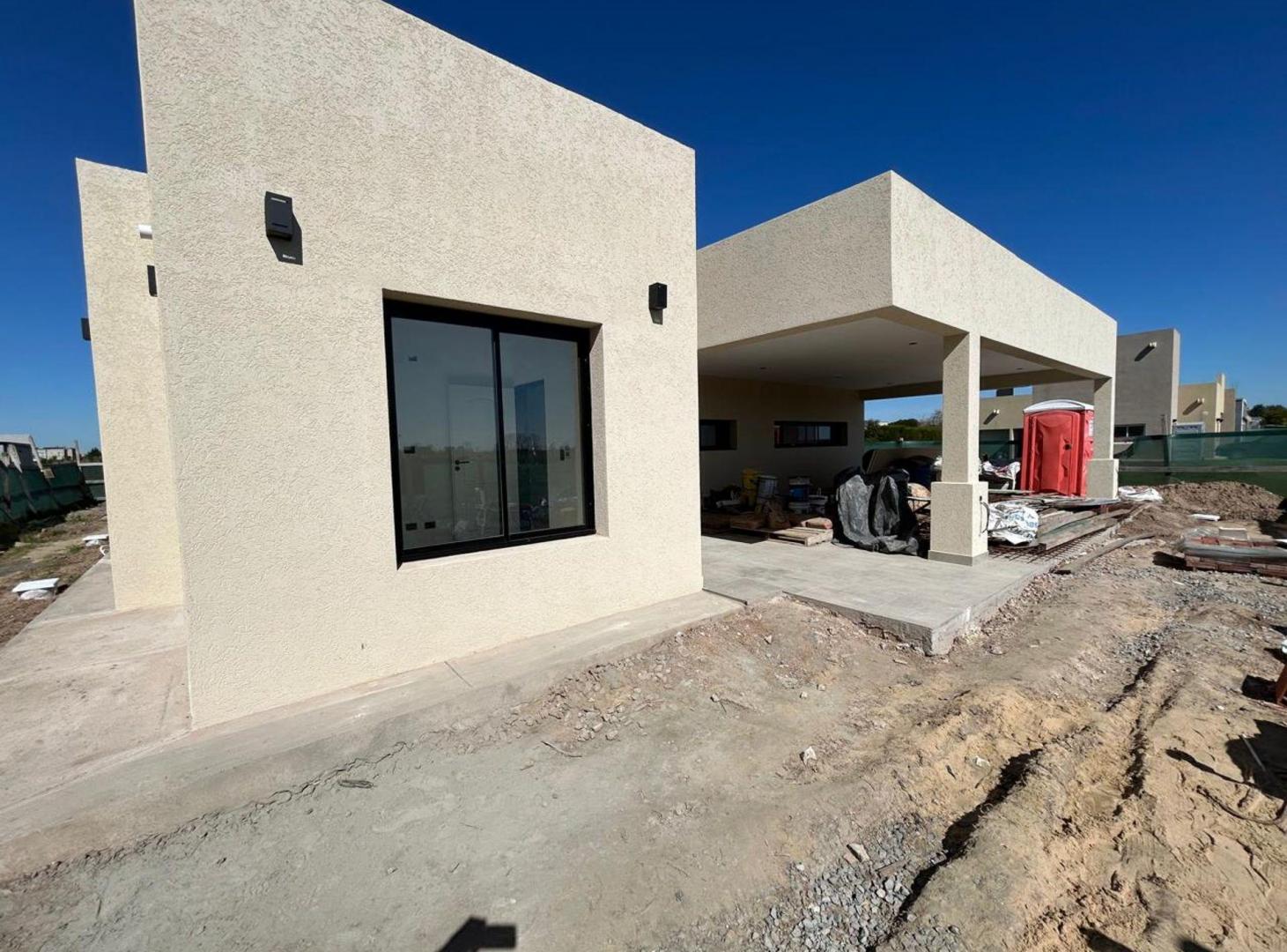Foto de Casa de 5 ambientes en Venta en Canning, imagen 2