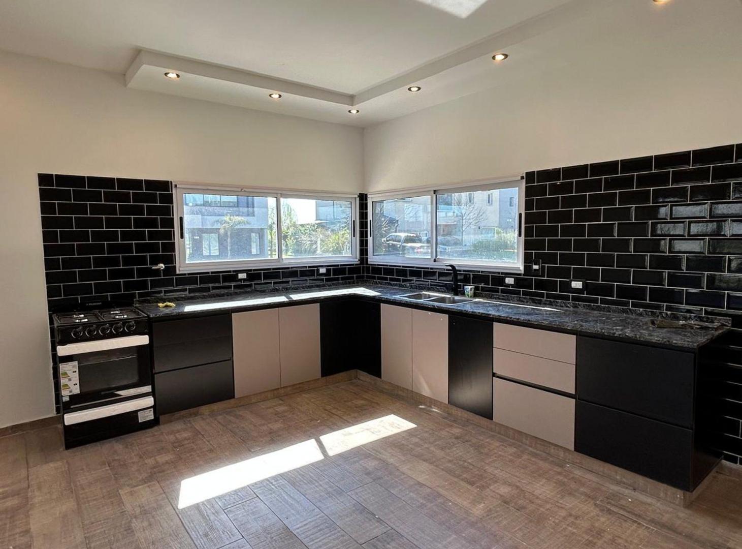 Foto de Casa de 4 ambientes en Venta en Canning Financiada, imagen 5