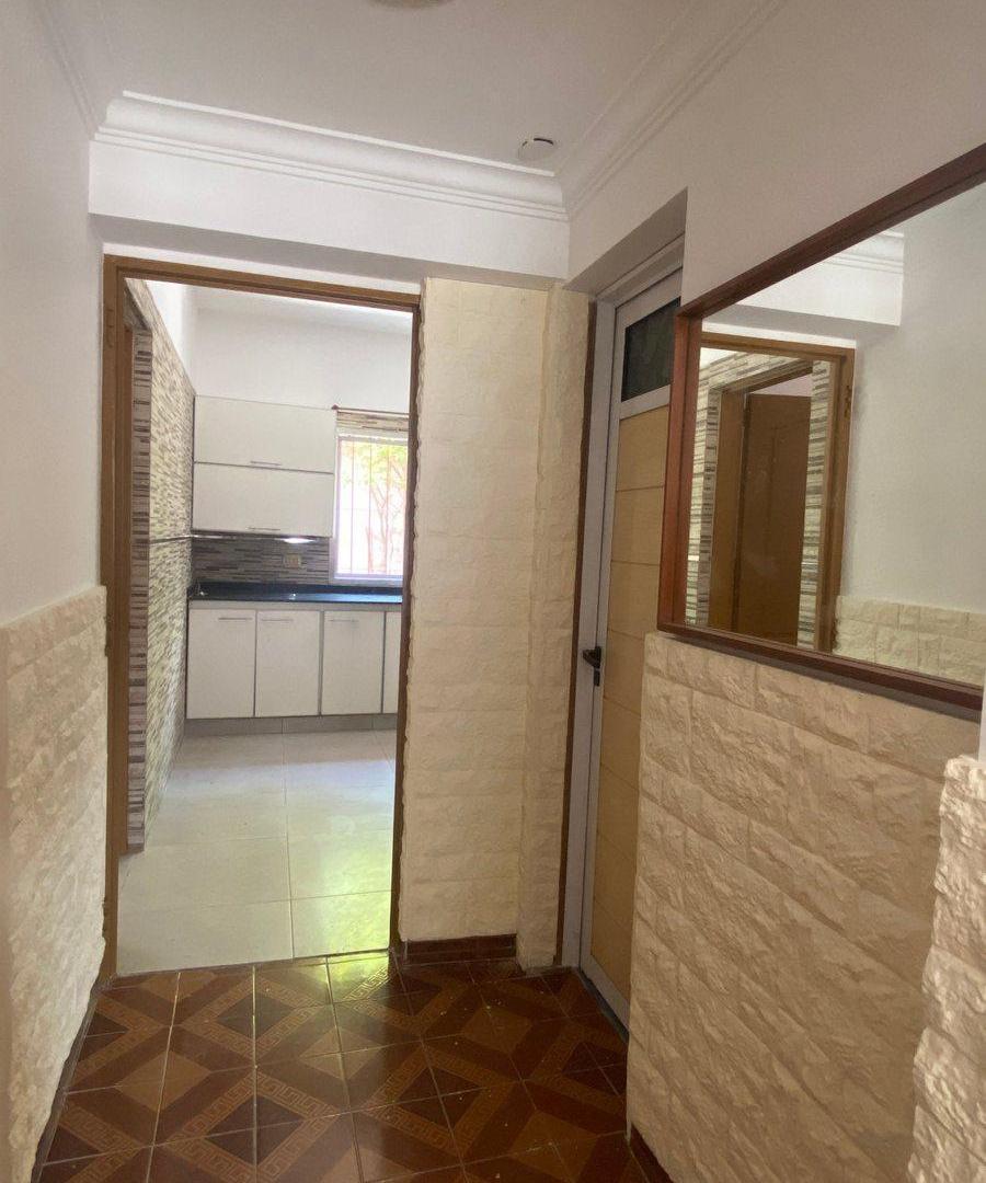 Foto de VENTA CASA 6 AMB MULTIFAMILIAR LOCAL Y GARAGE, imagen 3