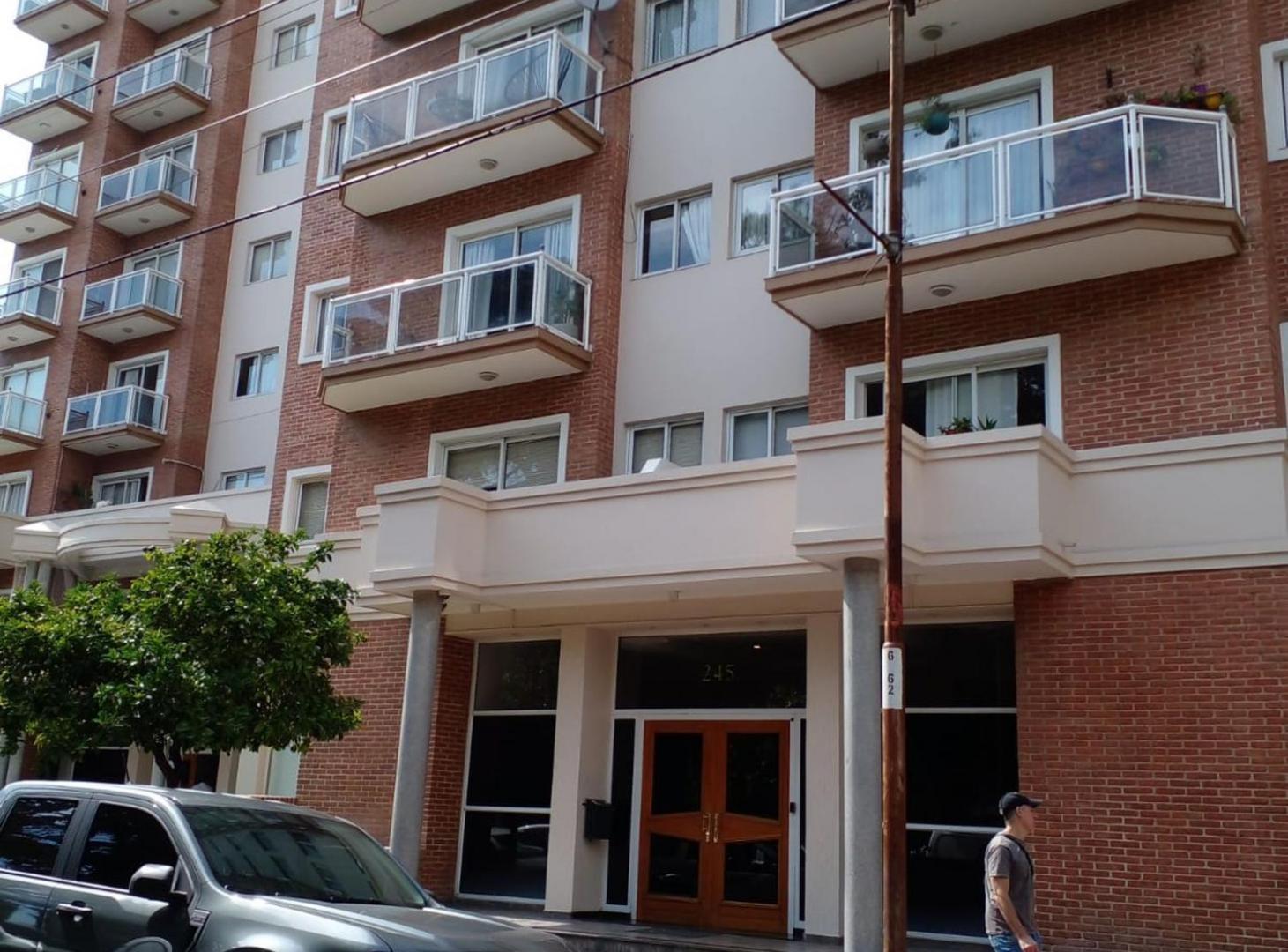 Foto de VENTA DE 12 COCHERAS RAMOS MEJIA OPORTUNIDAD, imagen 2