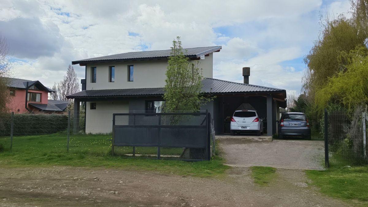 Foto de Casa con 2 dormitorios y departamento anexo., imagen 1