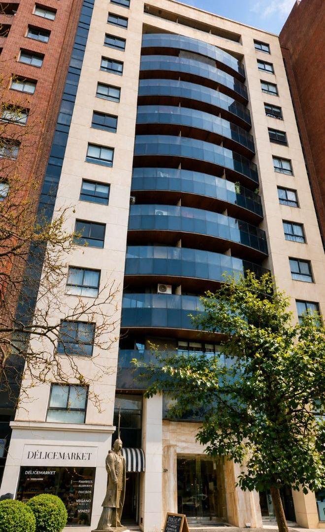 ¡¡¡HERMOSO DEPTO PISO 8 POETA LUGONES FRENTE ESCALINATAS!!!