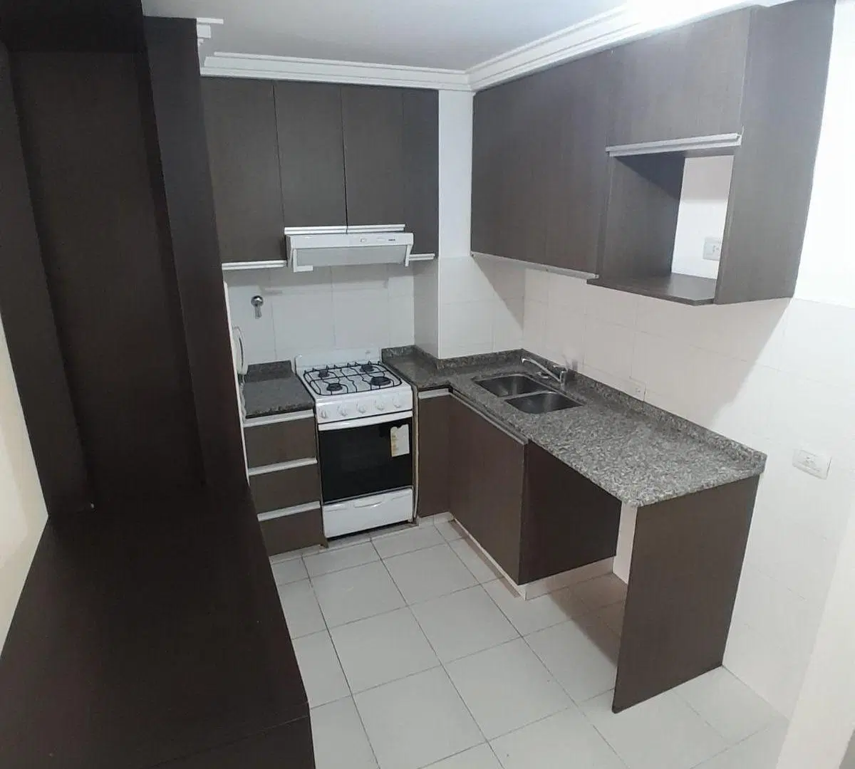 HERMOSO DEPTO EN NVA CBA, EDIFICIO MODERNO! 2