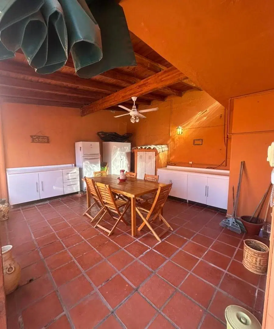 CASA EN VENTA AV. SANTA ANA IMPORTANTE ZONA COMERCIAL 8