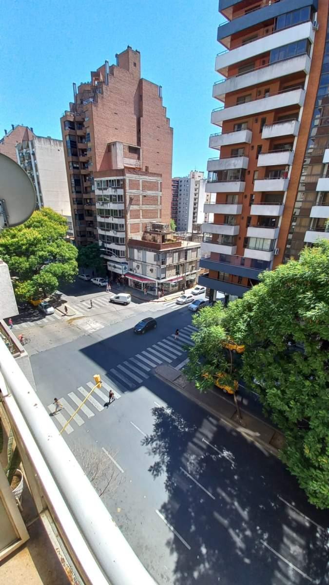 Venta Departamento 1 Dormitorio Nueva Cordoba Sobre Bv. Illia 1