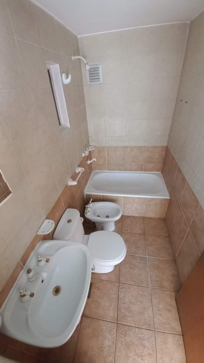 Venta Departamento 1 Dormitorio Nueva Cordoba Sobre Bv. Illia 3