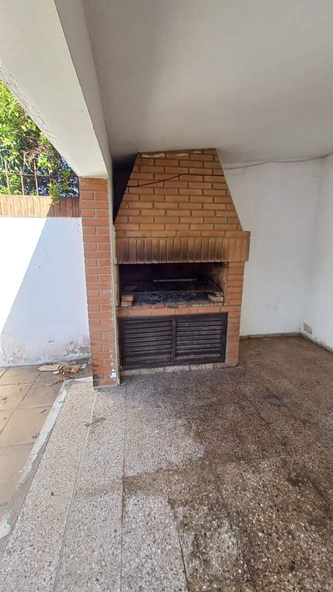 Venta Casa 2 Dorm. Mas Local Comercial Barrio Altamira 5