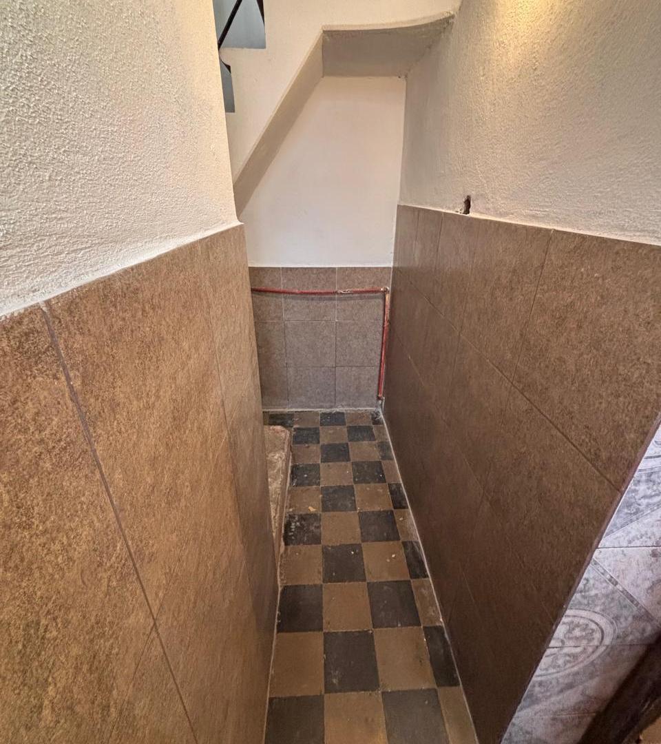 Foto de ALQUILER CASA 3 DORMITORIOS ALBERDI A METROS DE AV. COLON, imagen 3