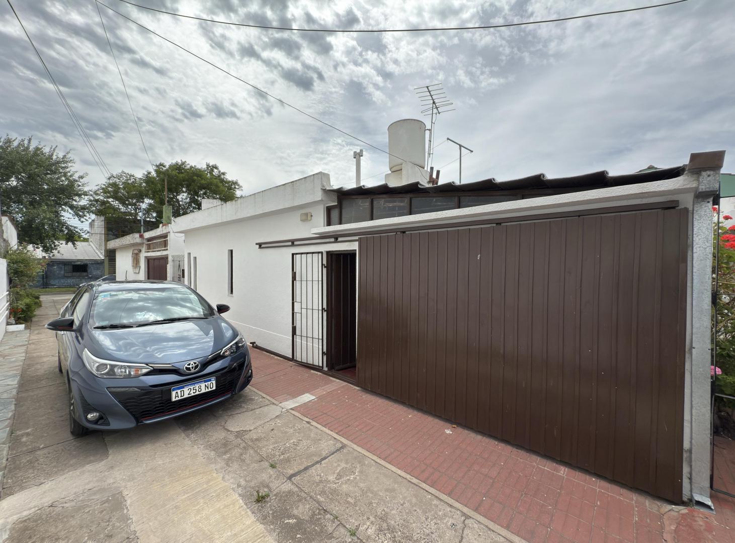VENTA PH (3) AMB. CON PATIO, LAVADERO Y GARAGE - VILLA LOURDES