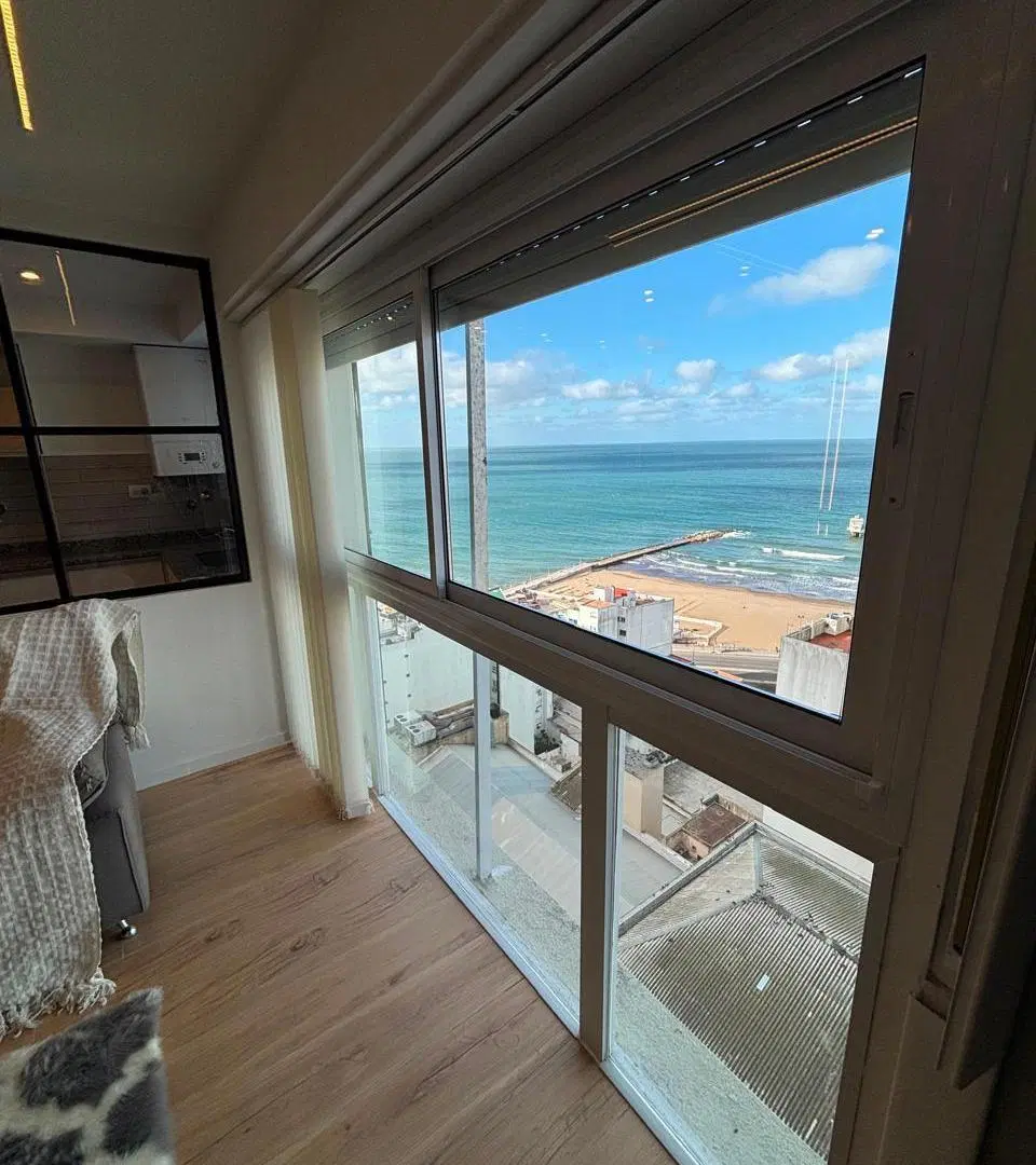 VENTA DEPTO 3 AMB VISTA AL MAR TOTALMENTE RECICLADO AMOBLADO - CENTRO 3