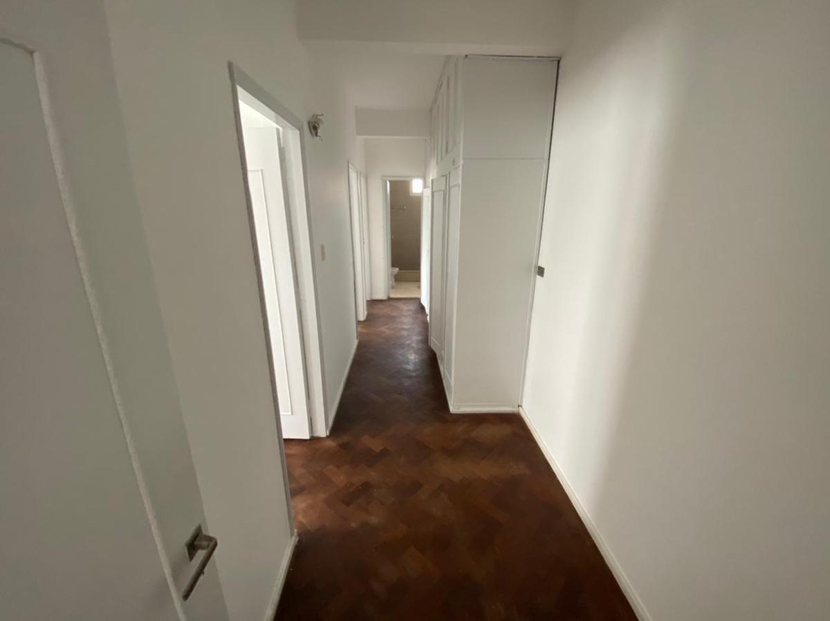 Venta - Departamento de Tres Dorm. con Balcón en Zona Centro Río, Rosario 4