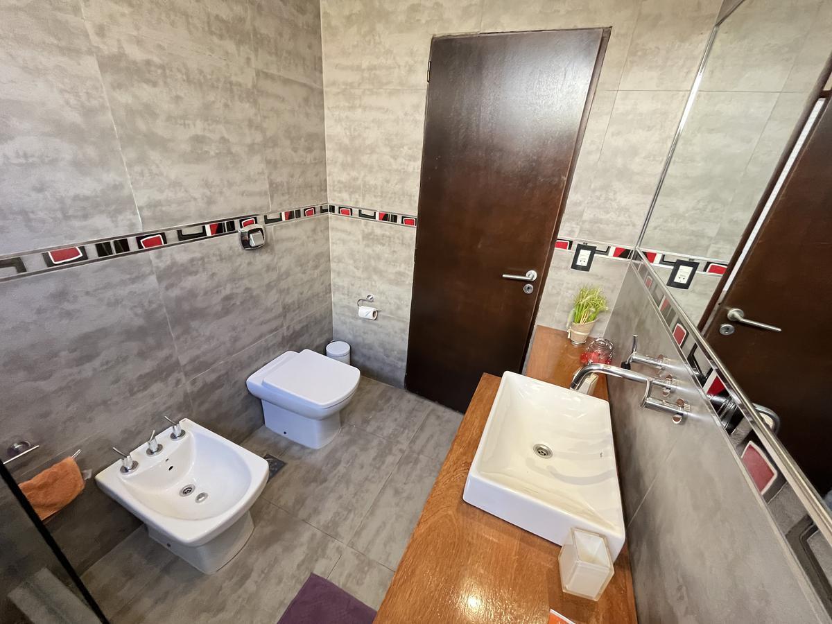 Foto de VENTA: casa interna unica, 2 dormitorios, galería con parrillero y, imagen 4