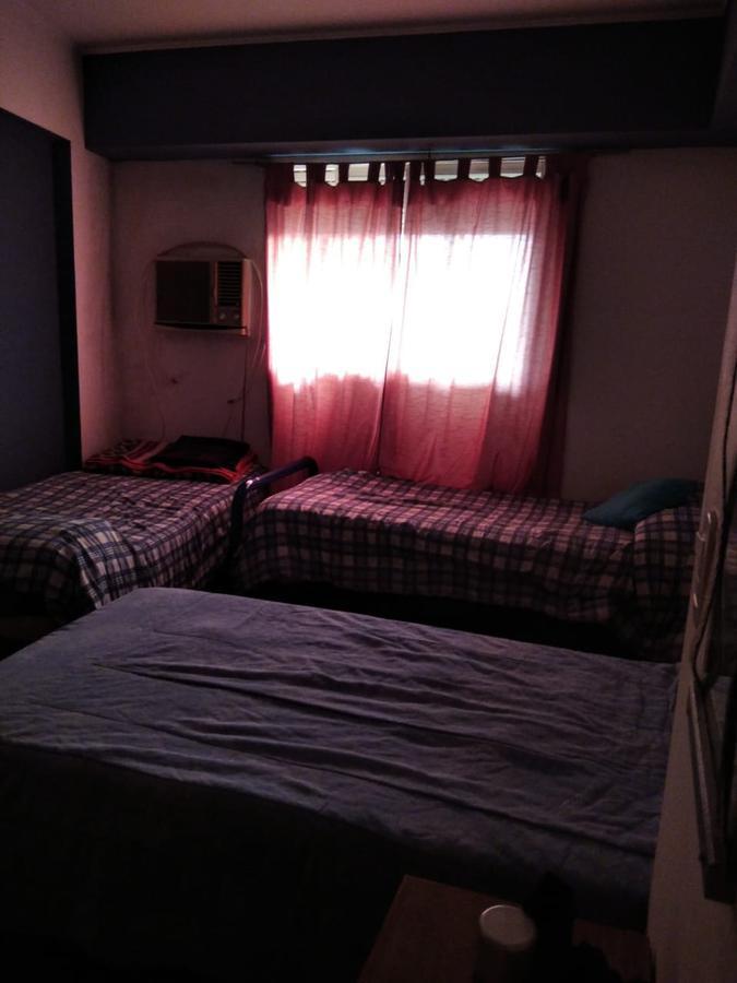 VENTA: Departamento de dormitorio con balcón al frente a metros de tribunales, zona centro, Rosario