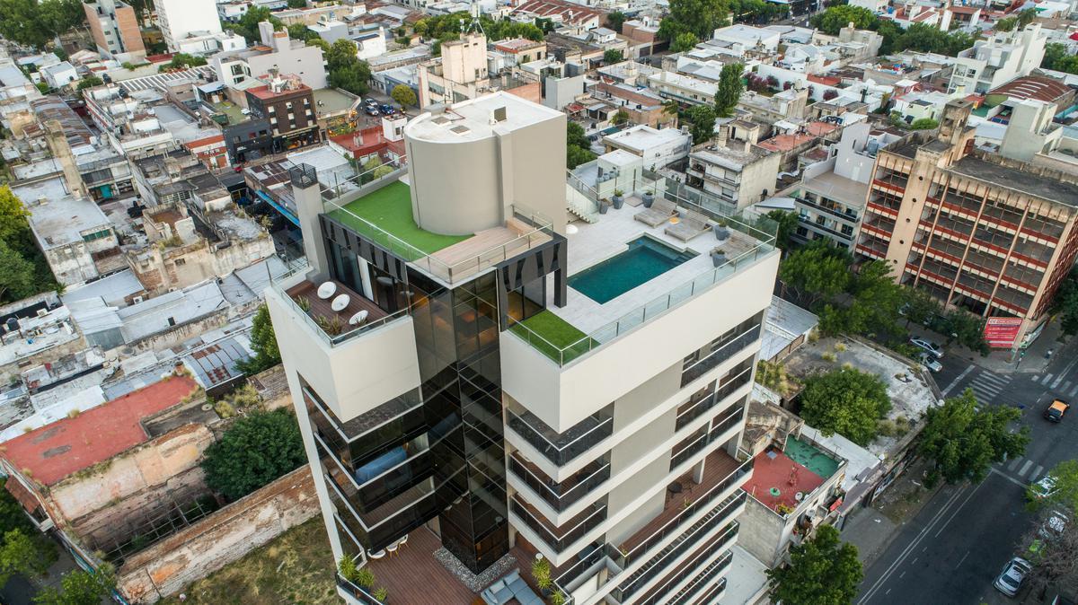 Venta Departamento de Tres Dorm. con Balcón Terraza y Amenities. 260 m². Rosario, Refinerias 3