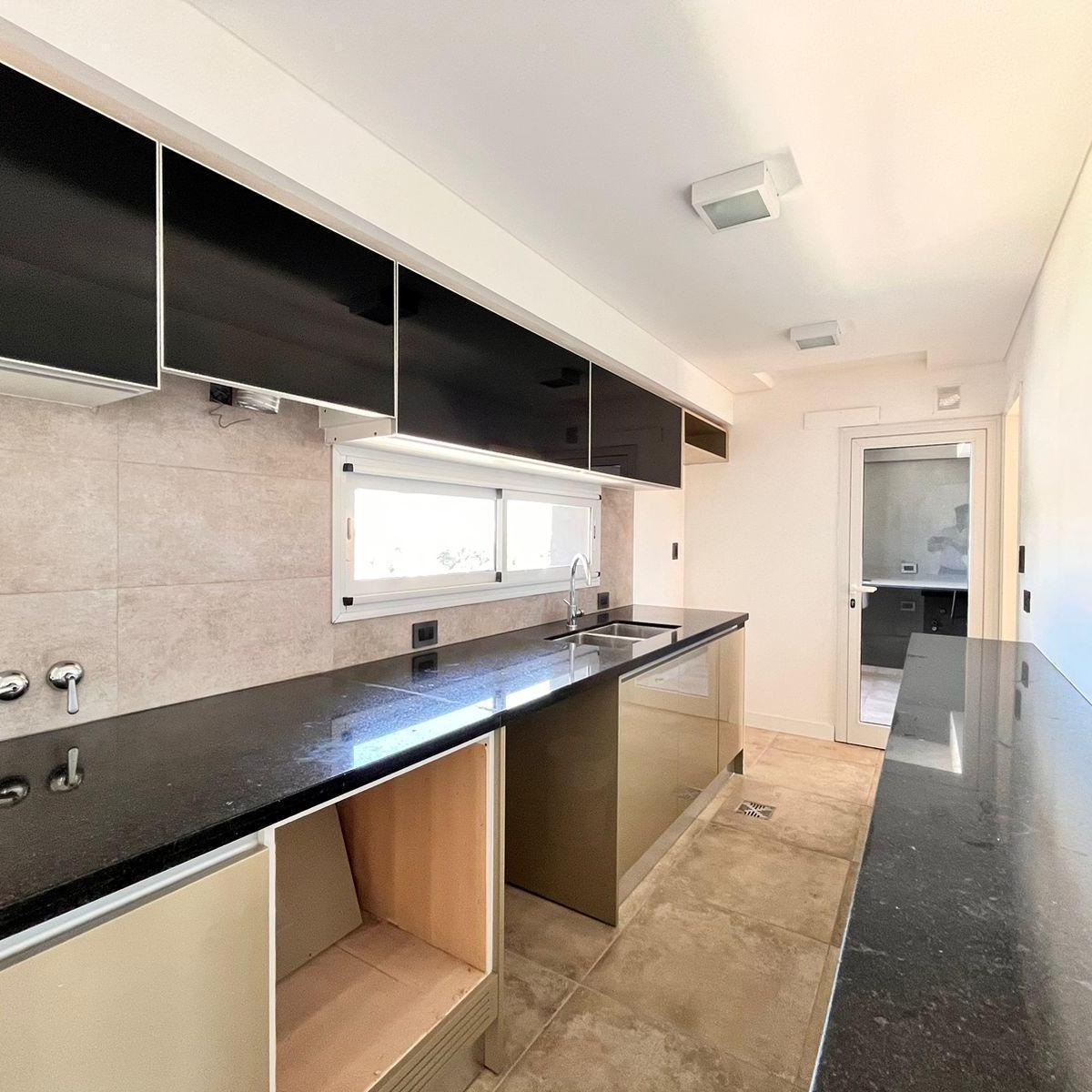 Venta Departamento de Dos Dorm. con Vista Al Río y Amenities. Rosario, Refinerias 5