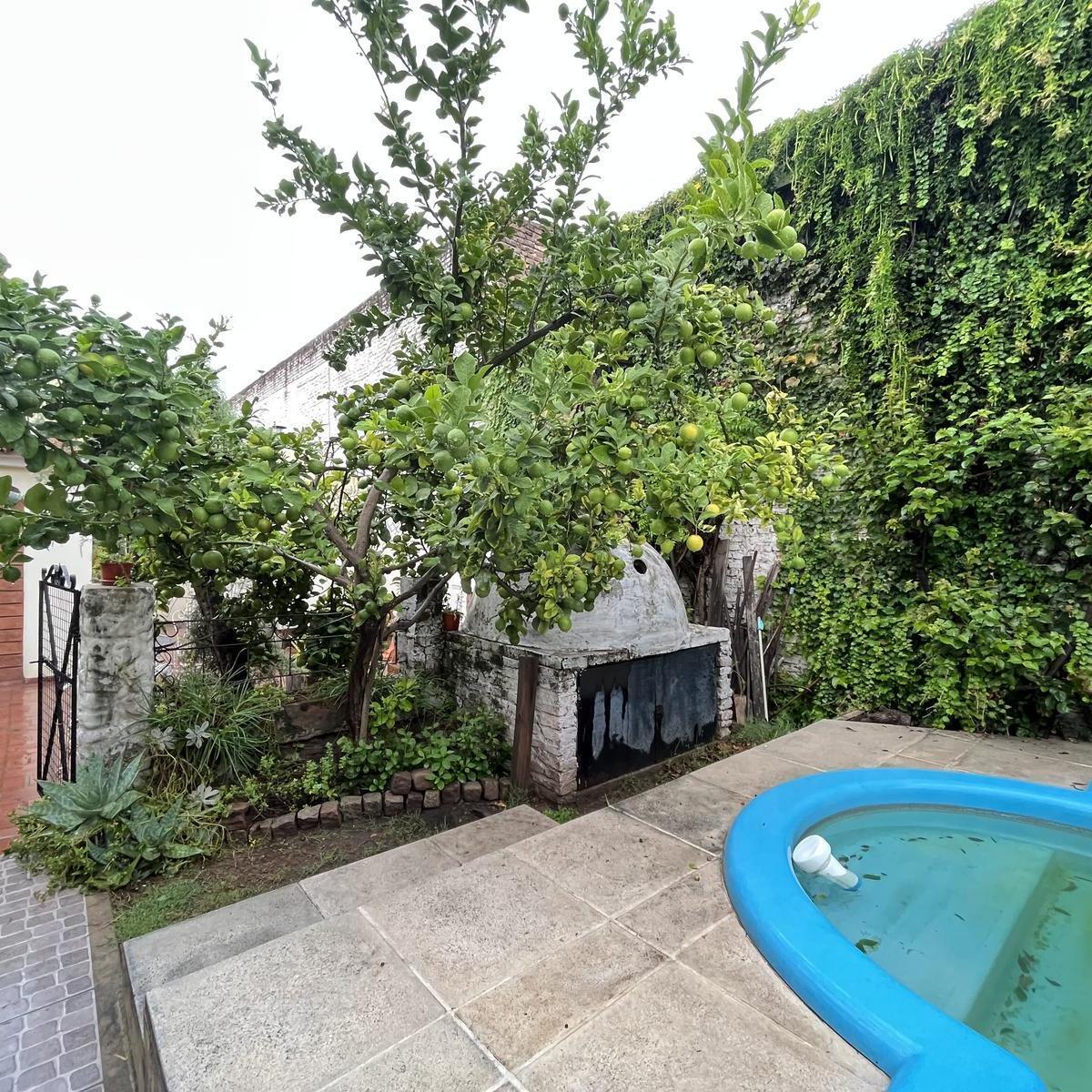 Venta Casa en Pb de Tres Dorm. con Quincho y Pileta. Rosario, Roque Saenz Peña 4