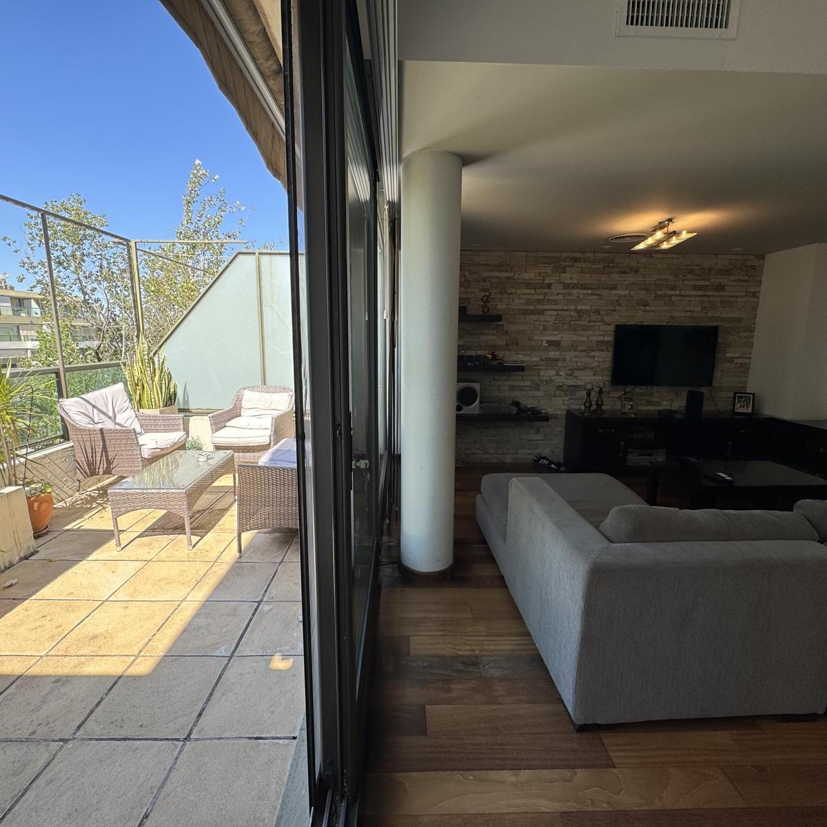 Venta Departamento de Tres Dorm. con Balcón Terraza y Cochera en Condominios del Alto, Rosario 2