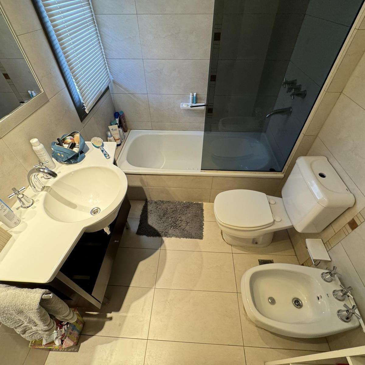 Venta Departamento de Tres Dorm. con Balcón Terraza y Cochera en Condominios del Alto, Rosario 4