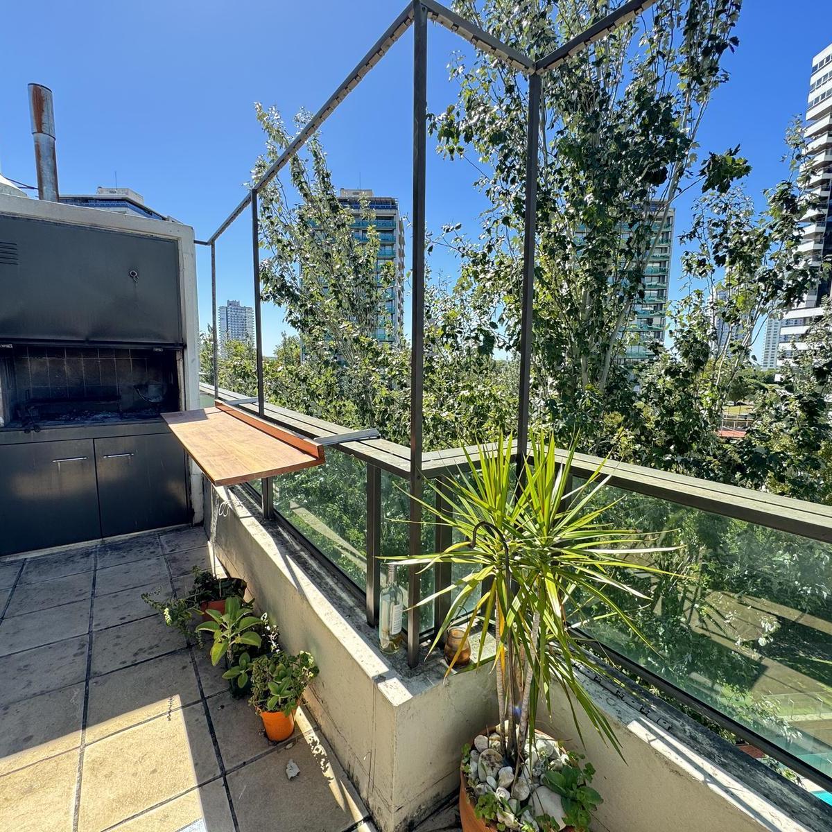 Venta Departamento de Tres Dorm. con Balcón Terraza y Cochera en Condominios del Alto, Rosario 2