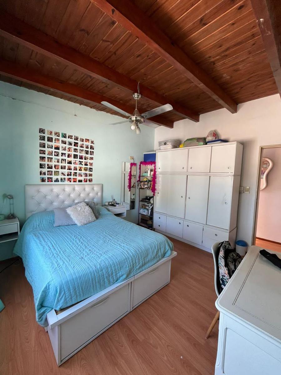 Casa de Pasillo Única en Alberdi 3