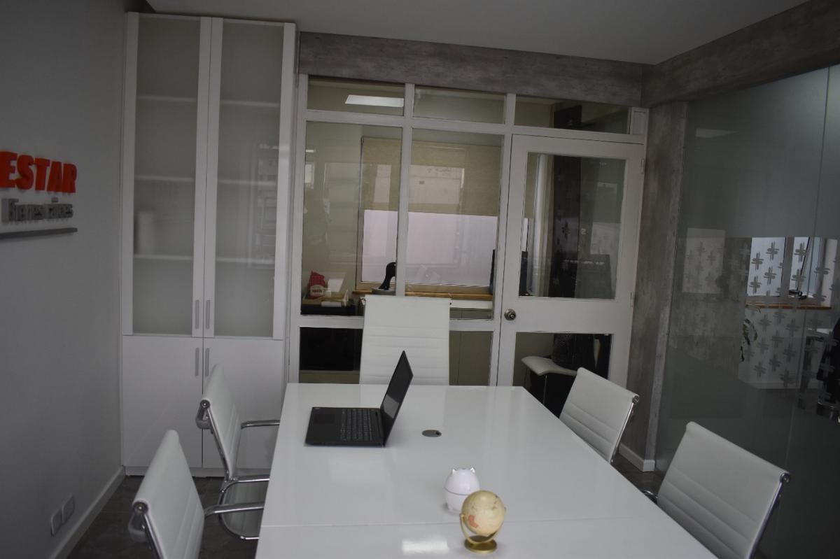 Foto de VENTA: Oficina reciclada a nueva en pleno centro de Rosario, imagen 4