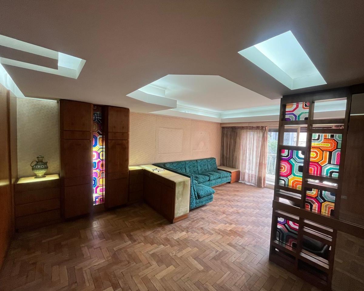 Venta - Departamento de Tres Dorm. en Piso Exclusivo, con Balcón Al Frente en Rosario Centro 2