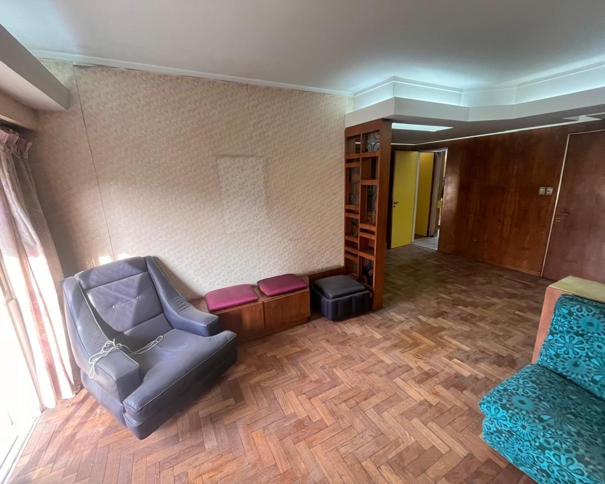 Venta - Departamento de Tres Dorm. en Piso Exclusivo, con Balcón Al Frente en Rosario Centro 1