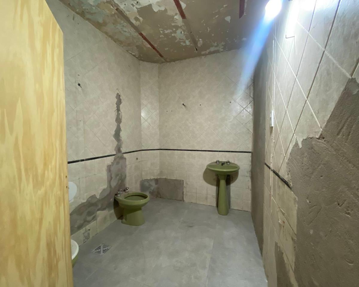 Casa de Tres Dorm. en Planta Baja, Ideal Para Uso Comercial (Paseo Comercial) 3