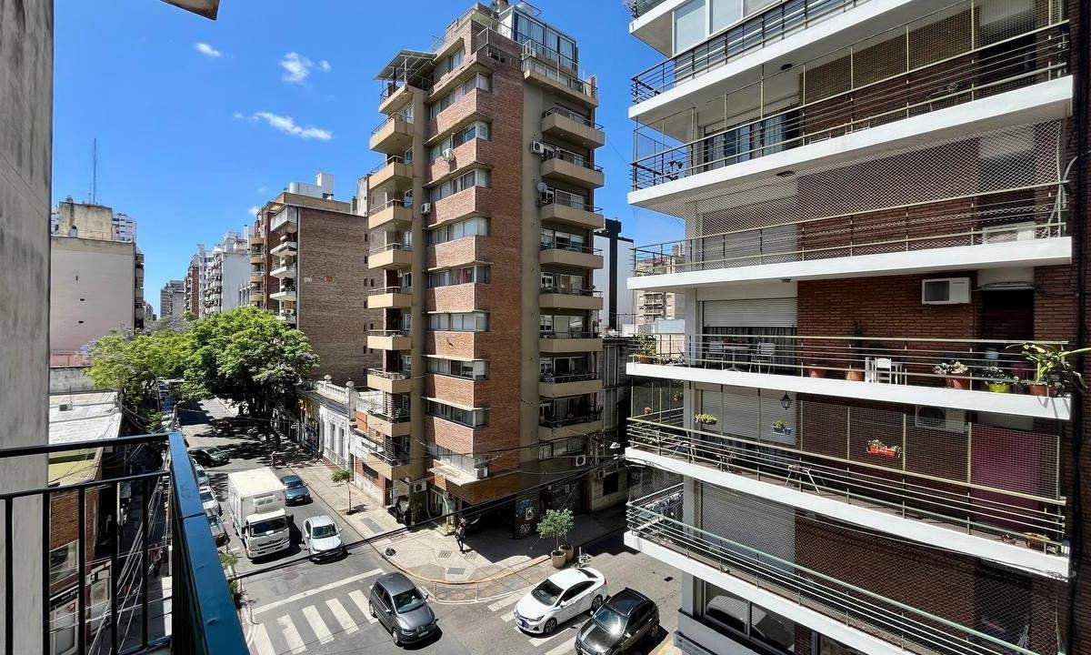 Venta - Departamento de Dos Dorm. con Balcón en Centro, Rosario 1