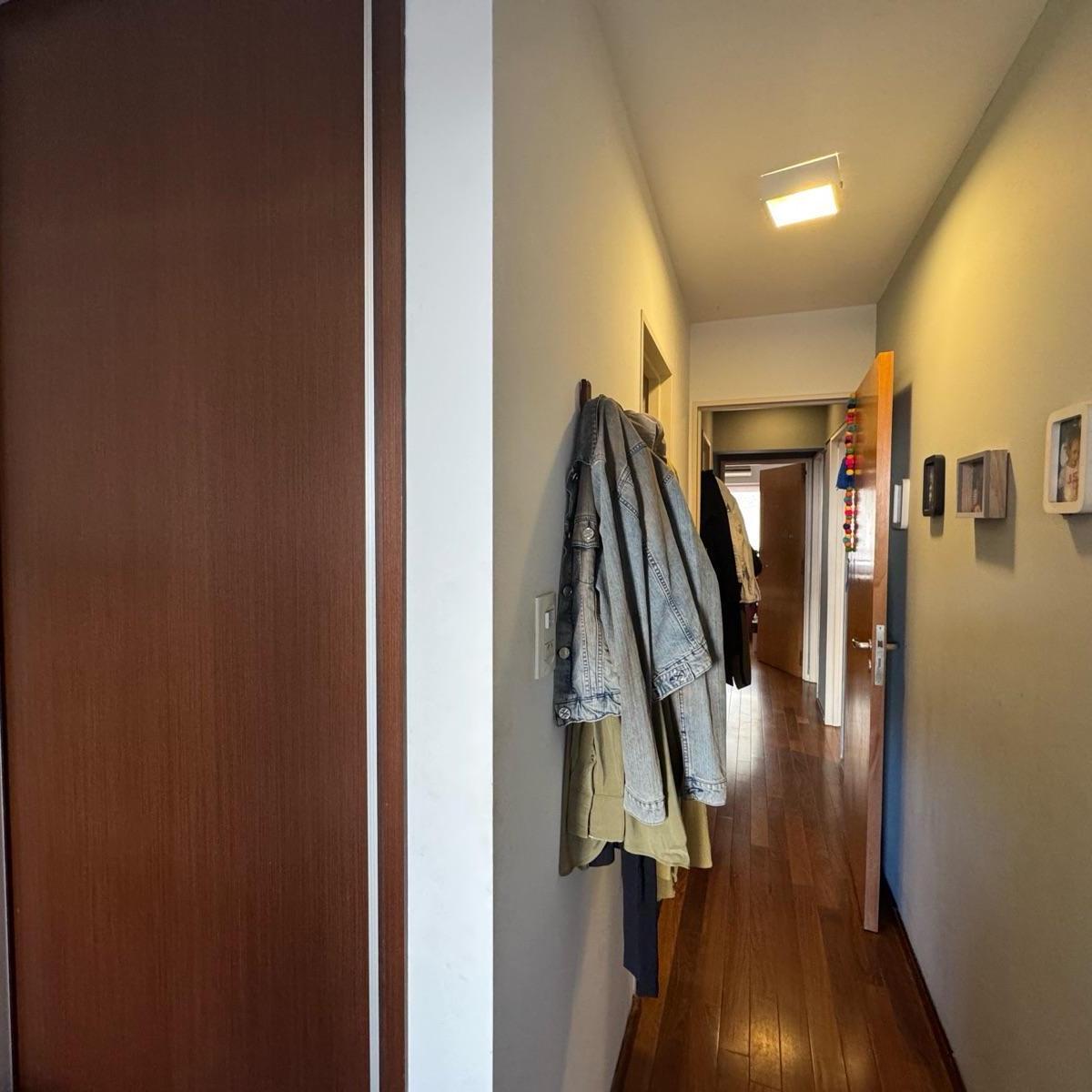 Venta - Departamento de Tres Dorm. con Balcón y Cochera en Centro Río, Rosario 3