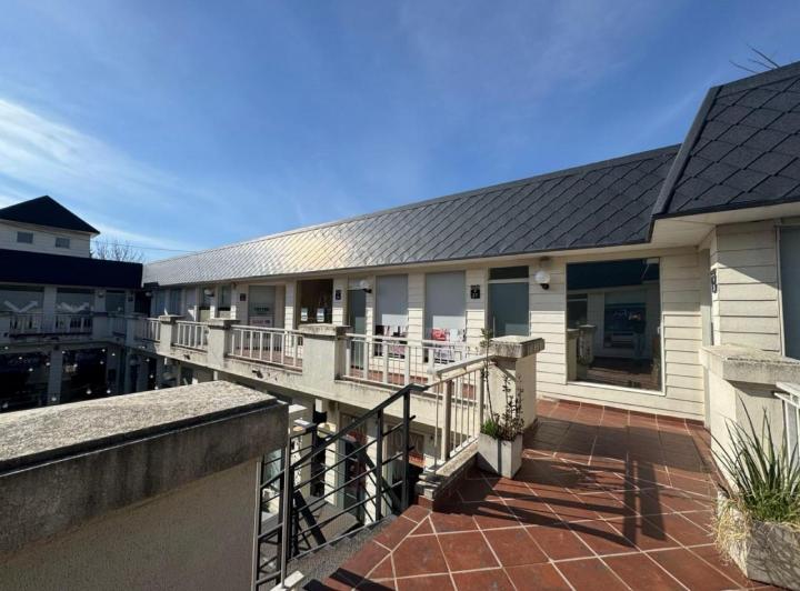 Venta - Local comercial de 20 m2 a estrenar en Paseo Victoria, Funes 5