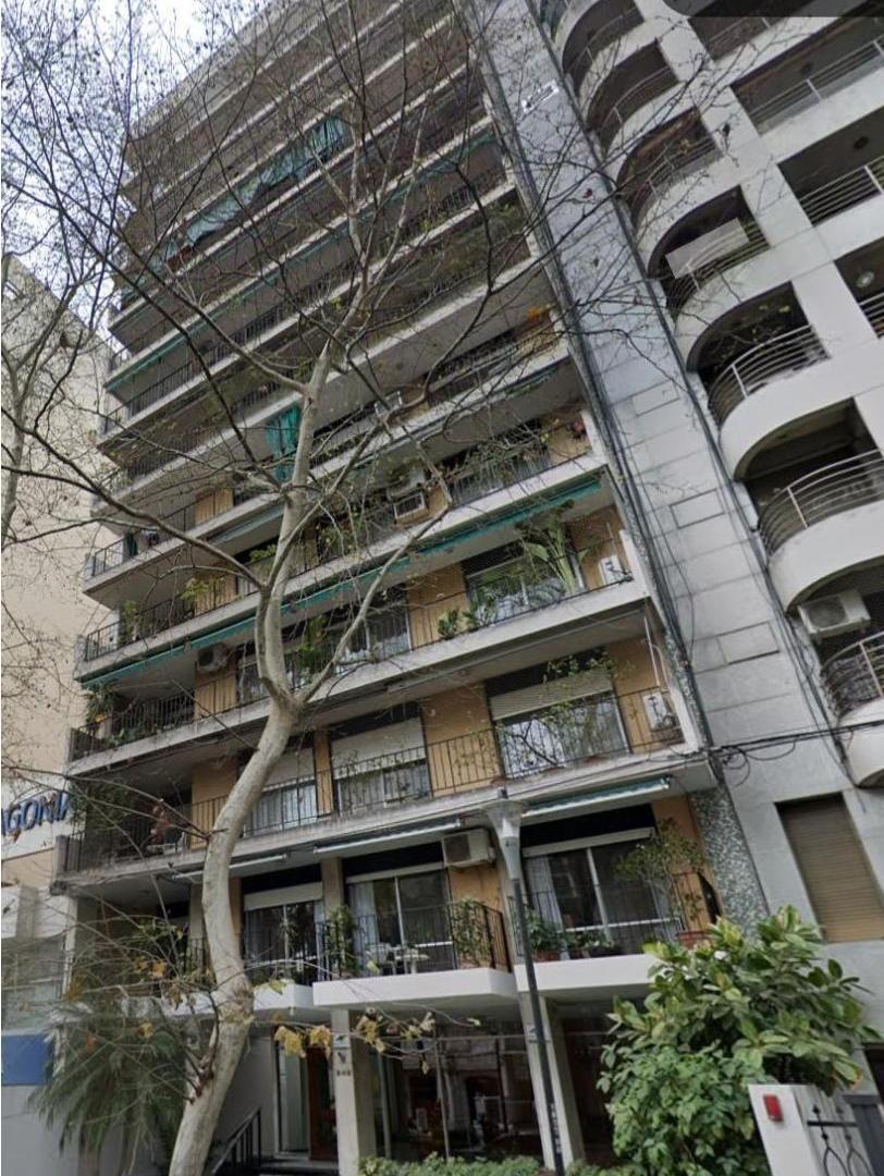 VENTA: Departamento de tres dormitorios con balcón en Bv. Oroño al 800, Rosario