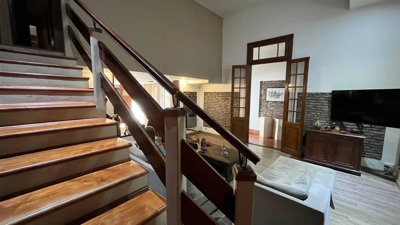 VENTA/PERMUTA - Casa de 3 dormitorios con terraza y parrillero en Pichincha, Rosario. Apta crédito. 5