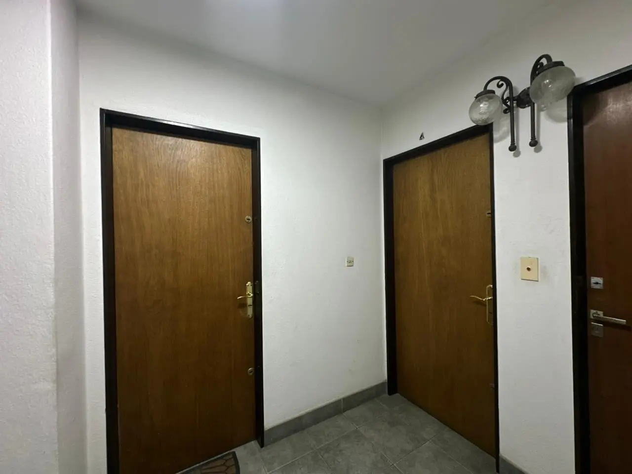Alquiler - Departamento de tres dormitorios con cochera. Av Pellegrini 1200, Centro, Rosario. 5