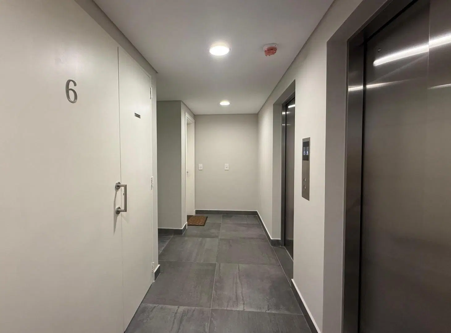 Alquiler - Departamento de tres dormitorios, vista al rio y categoría premium. Refinerias, Rosario. 4
