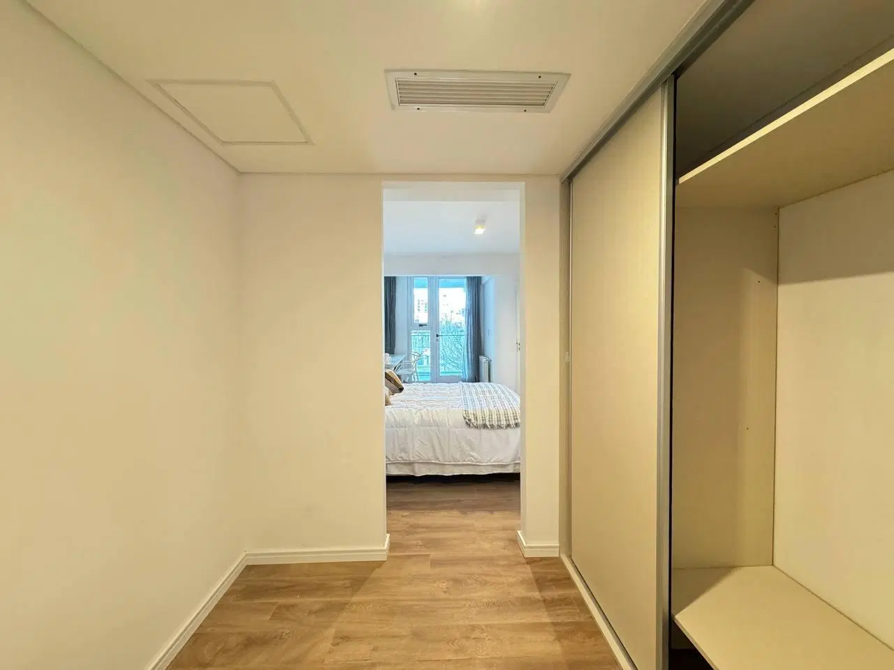 VENTA: departamento de dos dormitorios con balcón y amenities. Opción cochera. Rosario, Lourdes 8