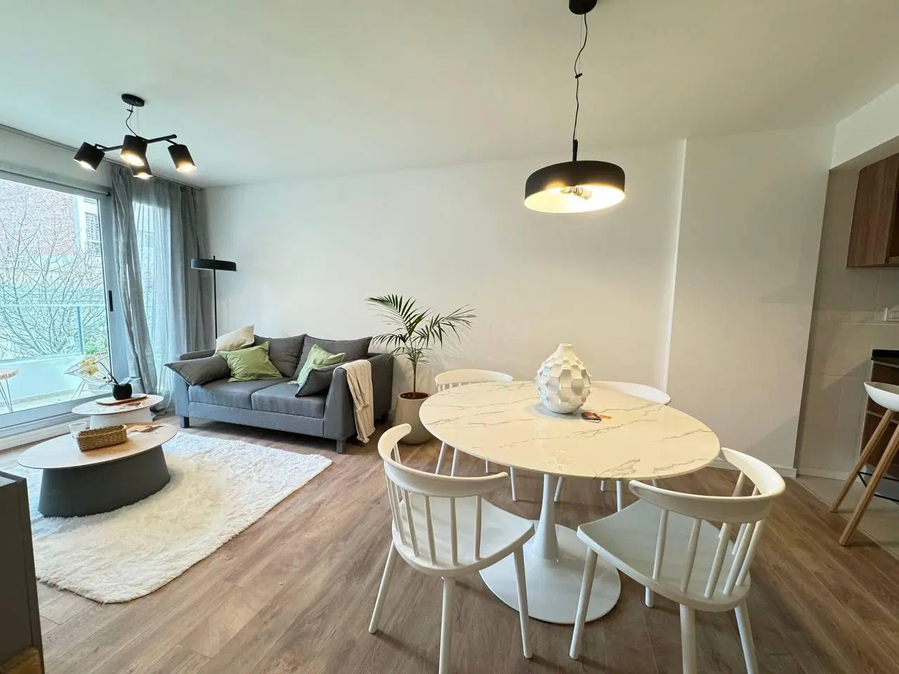 VENTA: departamento de dos dormitorios con balcón y amenities. Opción cochera. Rosario, Lourdes 3