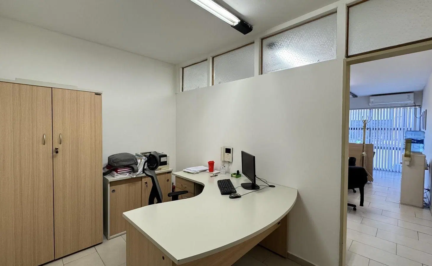 Pasaje Araya 600 - Oficina en Venta con Cochera, Zona Centro 2