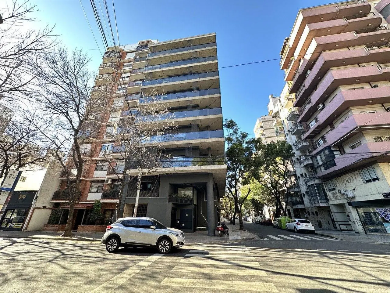 VENTA: Departamento de dos dormitorios con cochera y amenities a estrenar en Barrio Martin, Rosario 2
